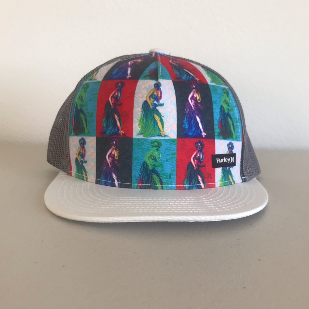 Hurley // NWOT Unisex Men’s Multicolor Snapback Trucker Hat